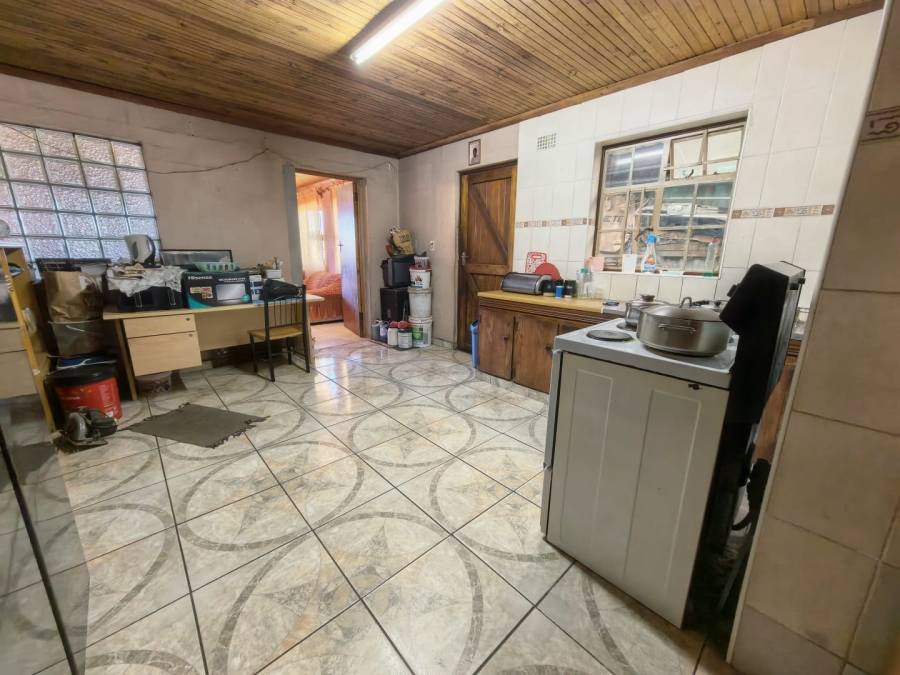 2 Bedroom Property for Sale in Lavender Hill Western Cape